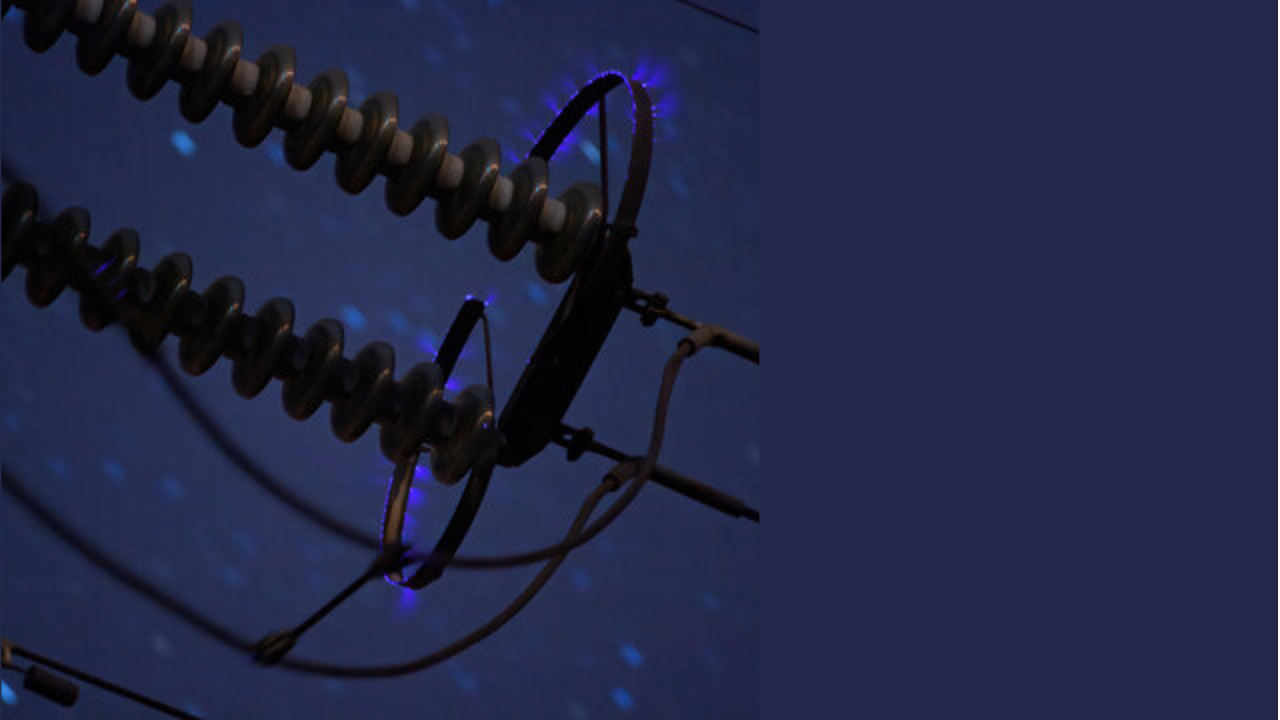 了解高壓輸電線(xiàn)附近的電暈放電現象